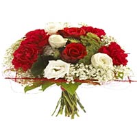 Brings a Sweet Smile on their beautiful face  This wonderful arrangement of  R...