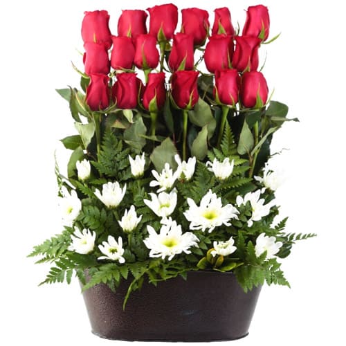 A classic gift, this Appealing Christmas Floral Ar......  to Cuernavaca