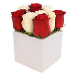 The Rose Cube Red & White is one of the newest additions to the Roses Only gift ...