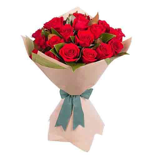 Send a treat to any flower lover by gifting this 2......  to Campo grande