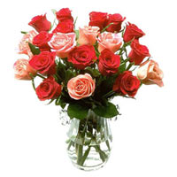 Decorate your house with this Classic Combination of Colorful Roses in a Glass V...