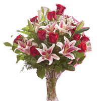 Pamper your loved ones by sending them this Beauti......  to Dongying