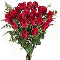 A bouquet of roses in a vase, amazingly simple but romantic with floral arrangem...