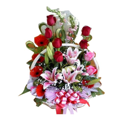Surprise your loved one with this floral arrangeme...