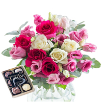 A classic gift, this Cherished Arrangement of Mixe...
