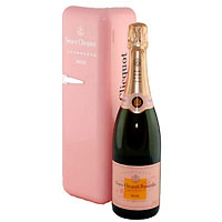 Charming Gift of Veuve Clicquot Ponsardin Rose