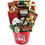 Greet your dear ones with this Dynamic Basket for ......  to flowers_delivery_huntingdon_canada.asp