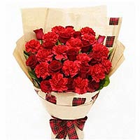 12 red roses, 16 red carnations and greens, light ......  to baishan_florists.asp