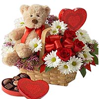 Gift your loved ones this Festive Assemble of Flow......  to flowers_delivery_kunming_china.asp