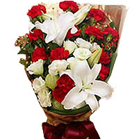 12 red carnations, 9 white roses, 1 perfume lily, ......  to putian_florists.asp