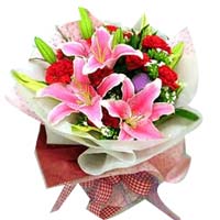 10 red carnations, 2 pink perfume lilies, match fl......  to Changde