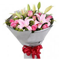 A classic gift, this Breathtaking Arrangement of P......  to flowers_delivery_foshan_china.asp