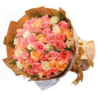 A classic gift, this Impressive Mixed Color Rose B......  to longyan_florists.asp
