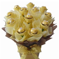 Expound your sweet sentiments with this elegant bo......  to flowers_delivery_dandong_china.asp