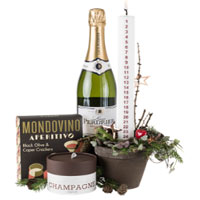 Beautiful All Time Classic Wine n Chocolate Gift Set