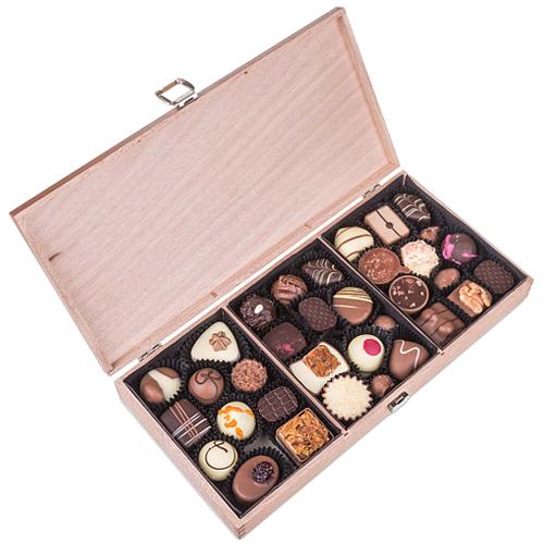 Pamper your loved ones by sending them this Chocoh......  to coburg_germany.asp