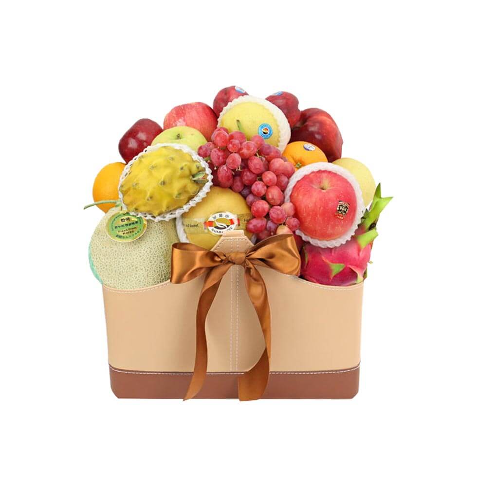 The fruit gift box is made of 10 types of fresh fr......  to flowers_delivery_silver mine bay_hongkong.asp