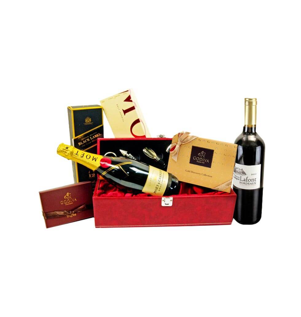 The Best of Both Worlds hamper from Godiva is a ce......  to Ma Tau Kok
