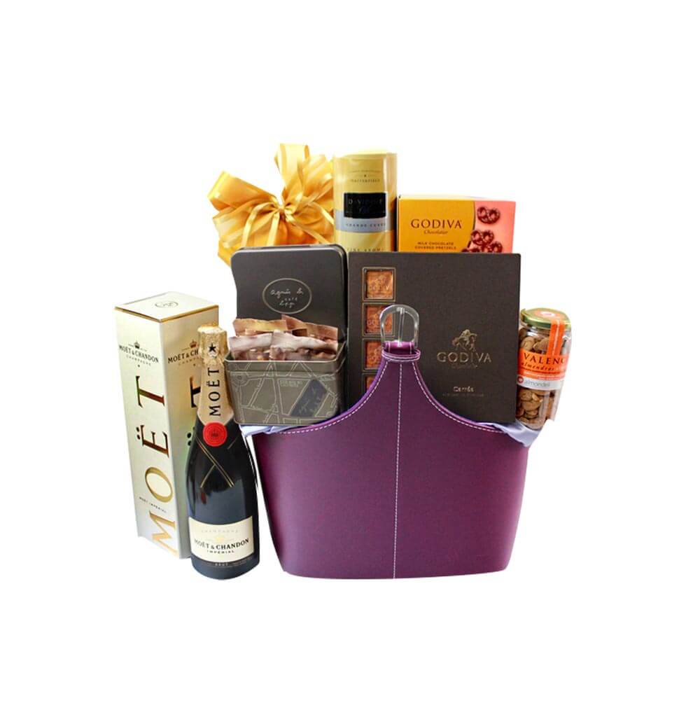 Our exquisite wine food gift hamper is suited for ......  to lau fau shan_florists.asp