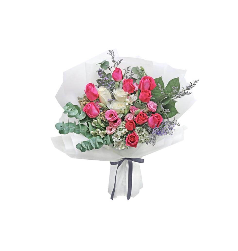10 Hot roses in bud form. Hot pink in color, very ......  to flowers_delivery_so kwun tan_hongkong.asp