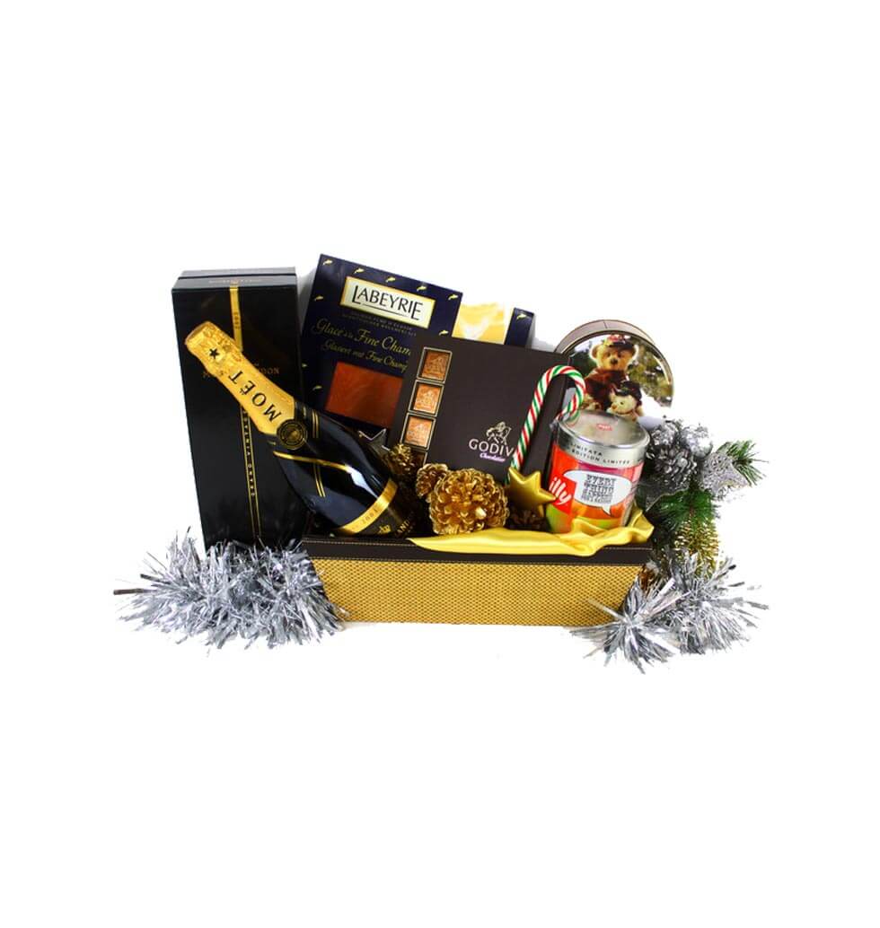 Declare your sentiments with this gift basket over......  to tsim sha tsui east