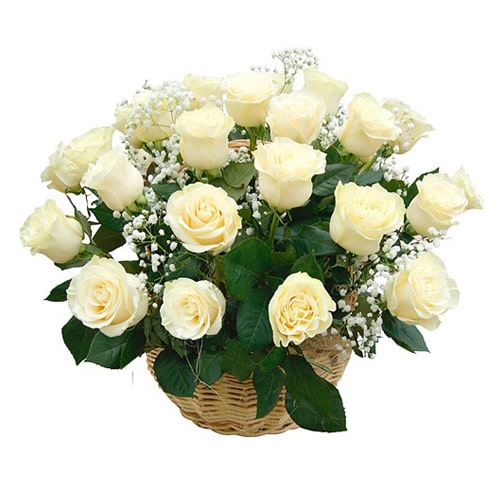 A fabulous gift for all occasions, this Breathtaking and Rich 50 Fresh White Ros...