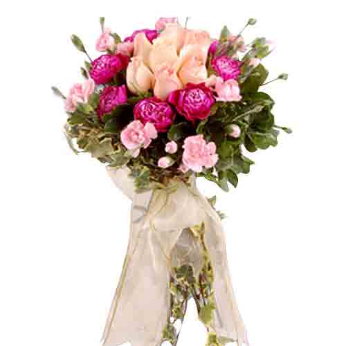 Even if you are far away from your loved ones, sen......  to flowers_delivery_bukit indah_malaysia.asp
