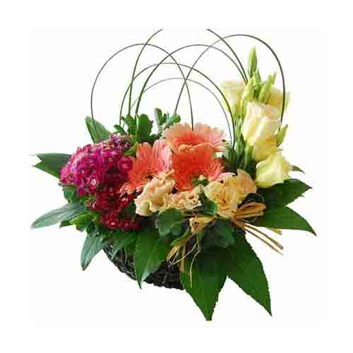 Conquer the hearts of the people you love by sendi......  to flowers_delivery_karangan_malaysia.asp