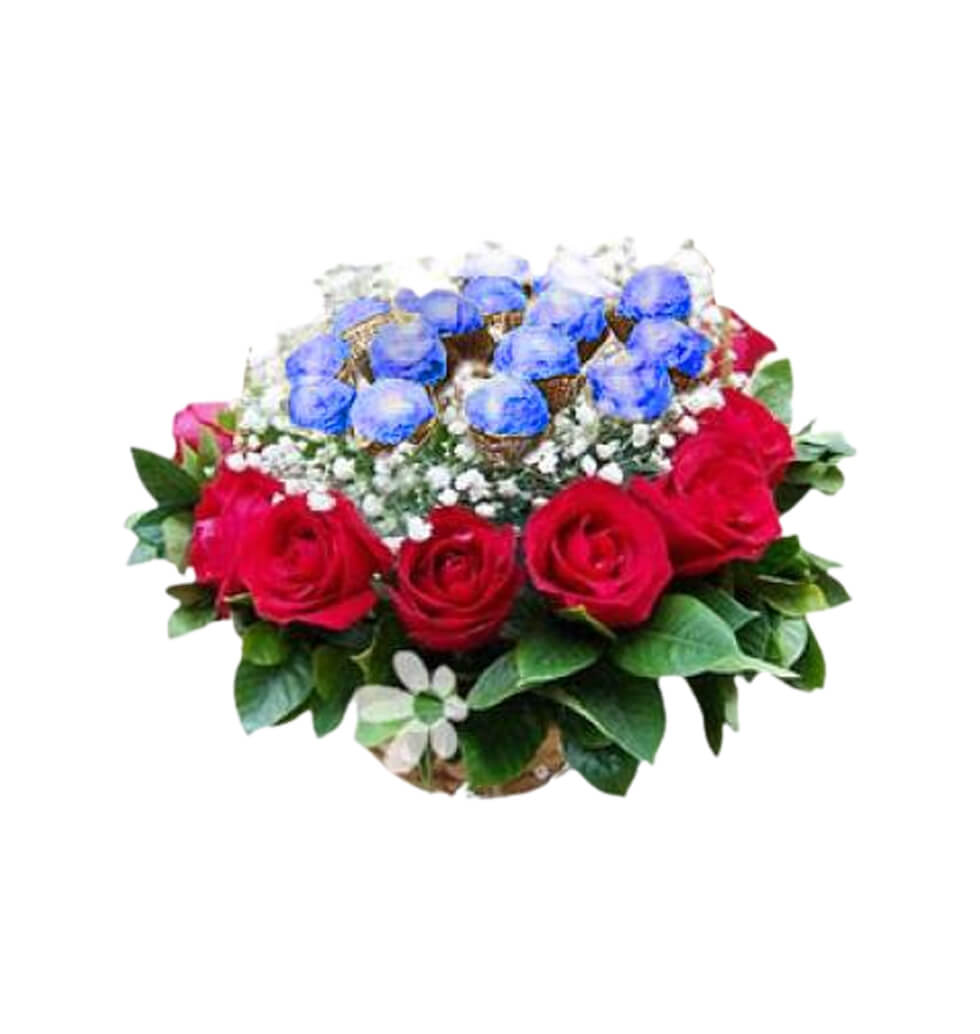 Elegantly wrapped beautiful Roses and other accent......  to flowers_delivery_bukit indah_malaysia.asp
