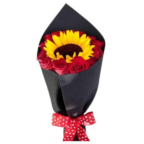 Present to your beloved this Elegant Valentine Gif......  to guadalajara_florists.asp