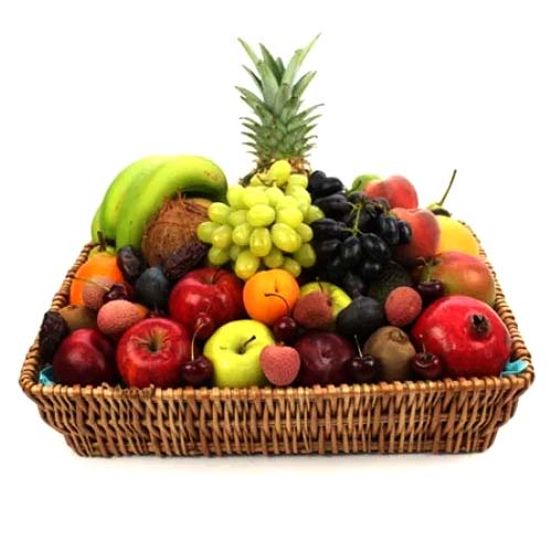 A basket of fresh fruits.......  to bago