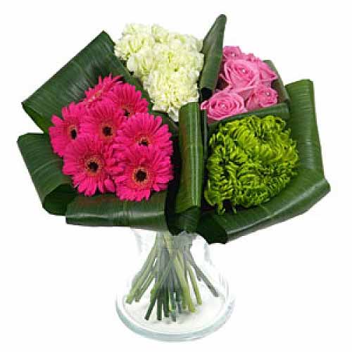 Fabulous Vase Arrangement.<br>- 6pcs Pink Gerbera<......  to ormoc_philippine.asp