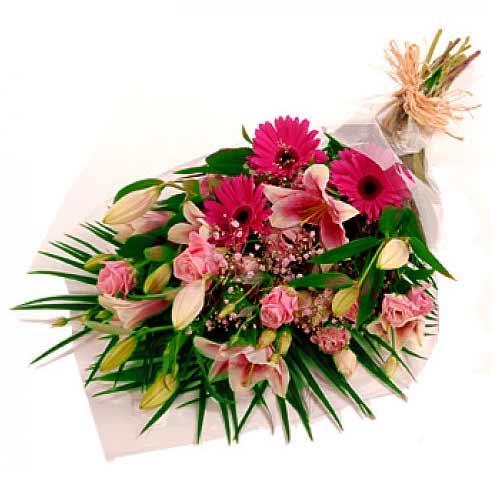 A Bouquet of Half Dozen Mixed Pink Flowers.<br>- P......  to san fernando