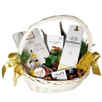 Hamper Contains  Glen Grant Whisky 0,7l.,Pralines ...