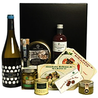 Essential Gourmet Hamper for Christmas