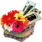 A nice gift to your other half. Beautifully decora......  to flowers_delivery_kolpino_russia.asp