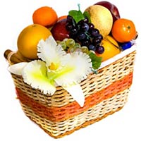 This basket includes Red apples 1 kg<br>- Oranges ......  to flowers_delivery_magadan_russia.asp