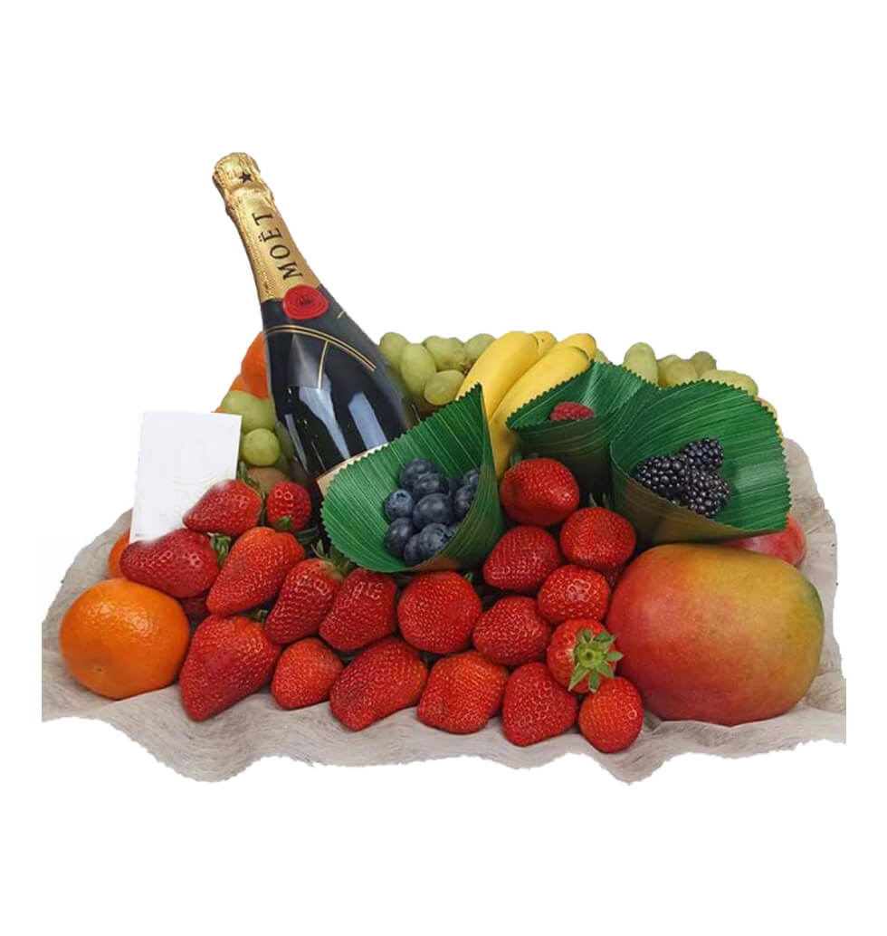 Fresh fruits and Moet brut in a lovely fusion will......  to Madrid_spain.asp