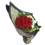 Clustered Red Roses Arrangement for Lasting Memories