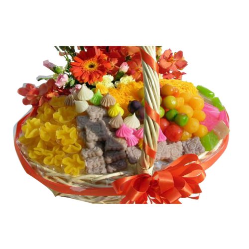 Vibrant and earthy, this bucket is perfect for a c......  to flowers_delivery_buriram_thailand.asp
