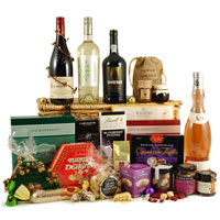 Sweet Festive Celebration Gift Hamper with Wines