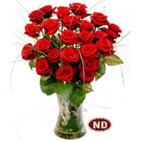 The ultimate red Rose gift to send with love! A bo......  to Southend