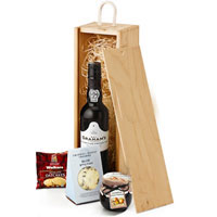 Reach out for this Pretty The Festive Gourmet Gift......  to Bridgend_uk.asp
