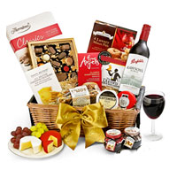 Mesmerizing Celebration Sweetheart Gift Hamper